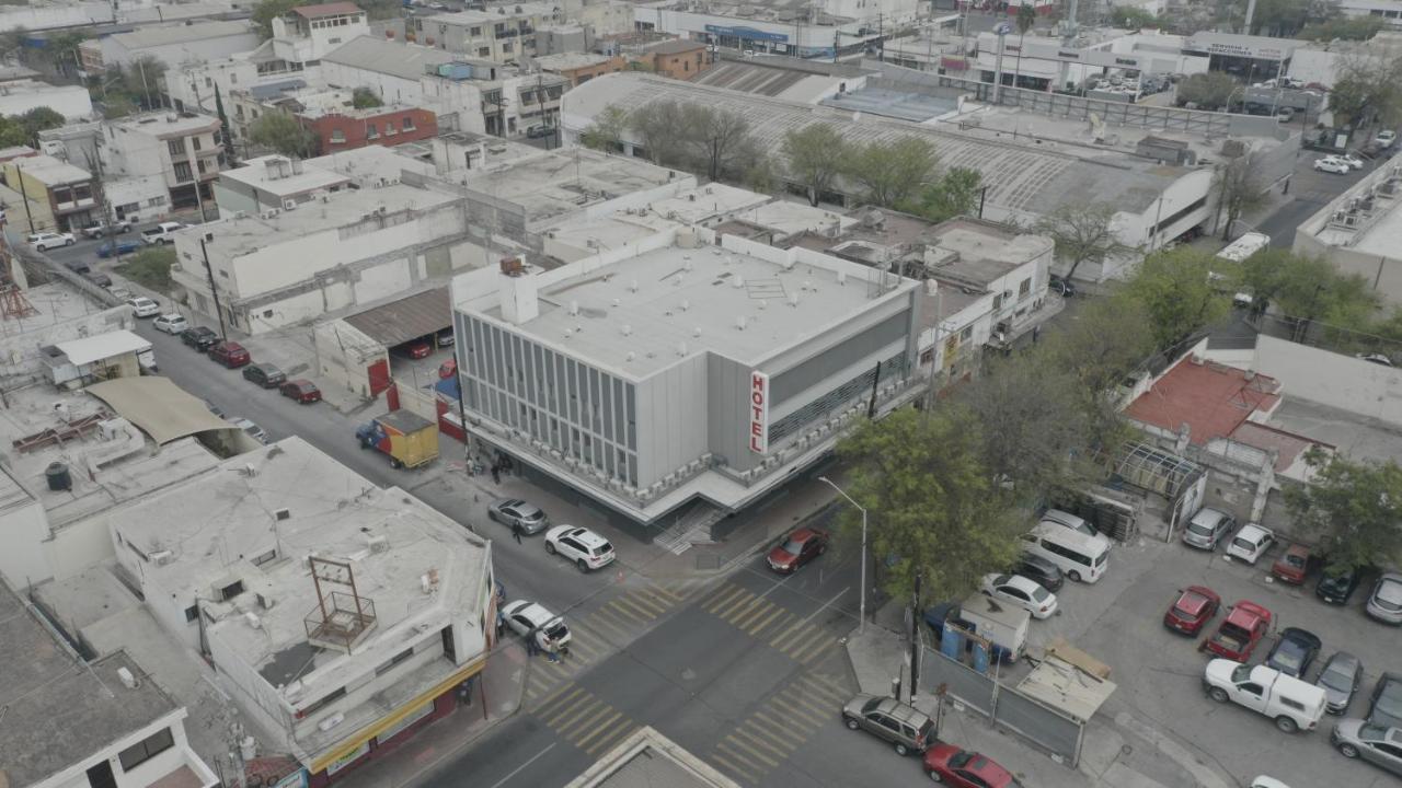 Hotel Hc Express Monterrey Esterno foto